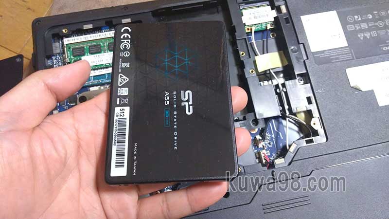 G560に換装するSSD